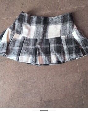 Guess by Marciano Black, Gray & White Plaid Pleated Skirt